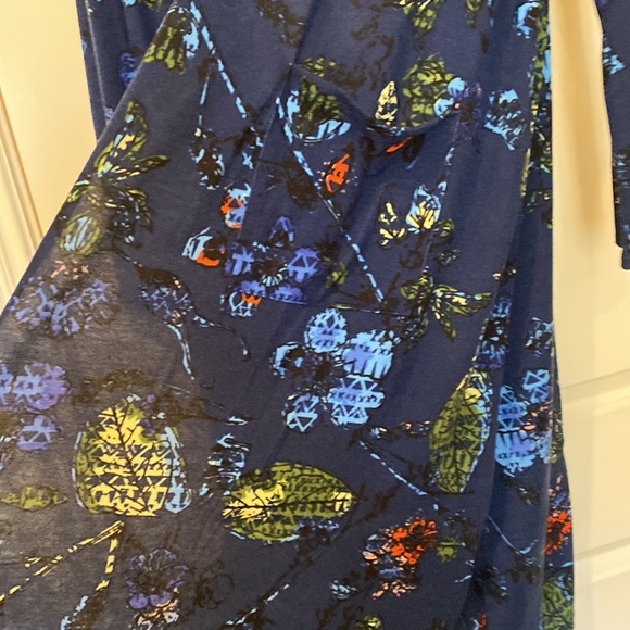 LuLaRoe Sarah - Picture 2 of 3